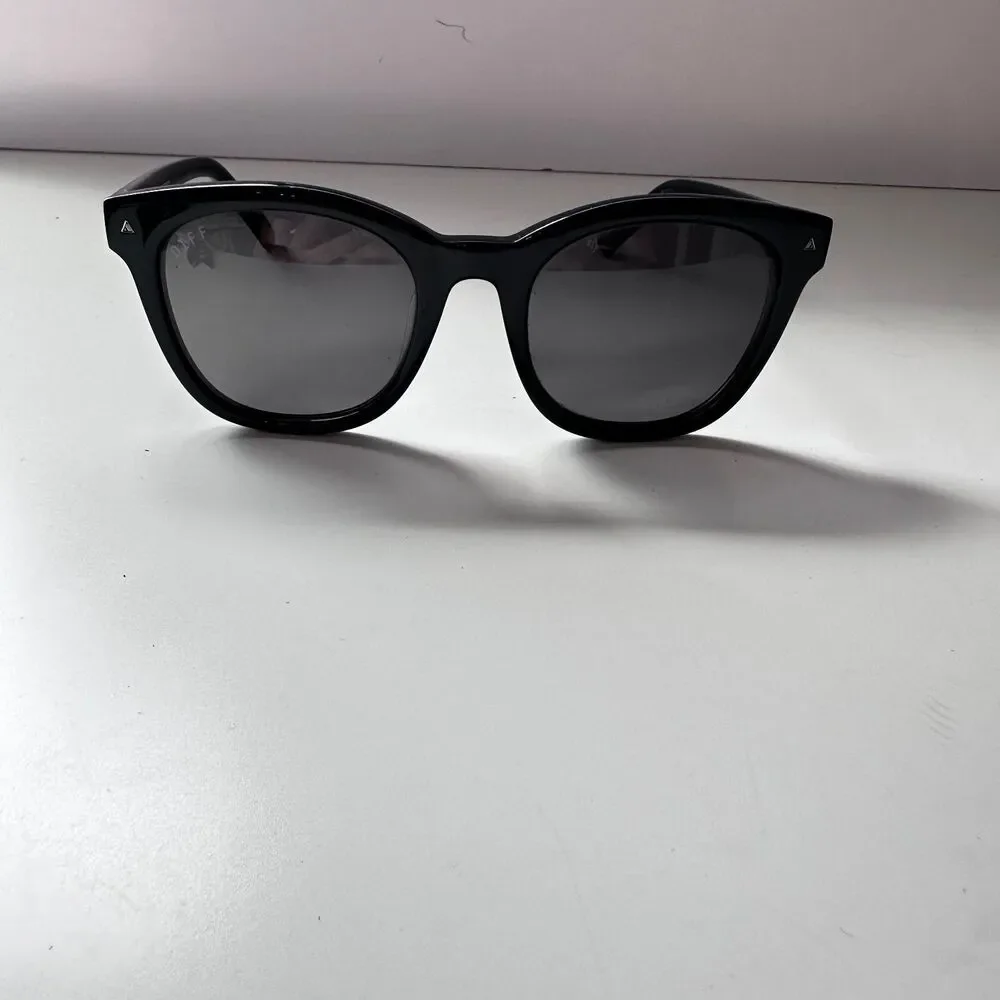 DIFF Gia Designer Women's Sunglasses Oversized Square UV400 Black & Grey